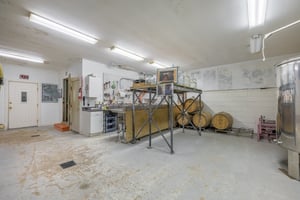 27837929