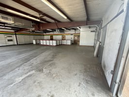 27881052