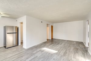 27882876