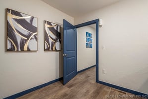 27894080