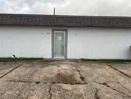 28050391