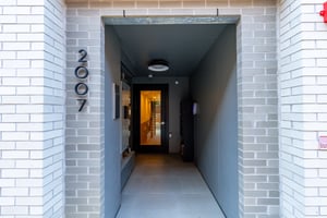 27900339