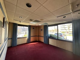 27900987