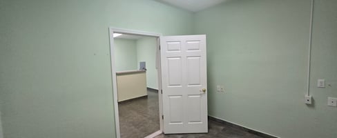 27975644
