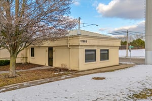 28900685