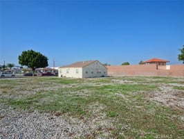 32007960