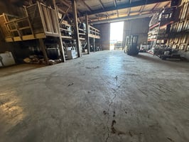 28001570
