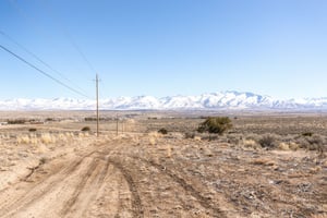 28007624