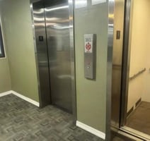 28052528