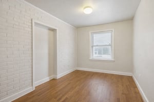 30906982