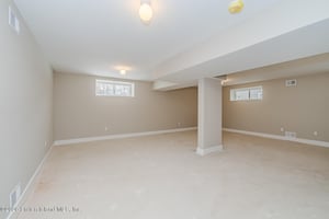 30081560