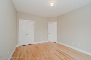 30081535