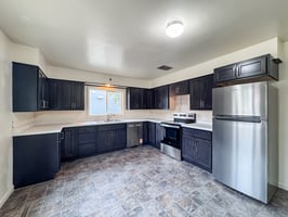 28163083