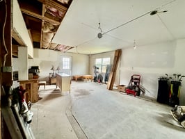 28185657