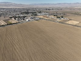 28200894