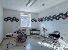 28937527