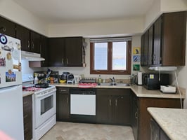 28300293