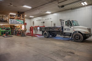 28300400