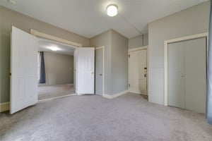 28500985