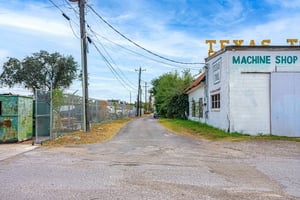 28647085