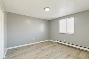 28679047