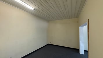 31716667