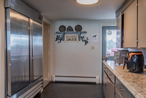 28701618