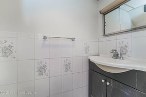 28925228