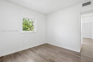 29539745