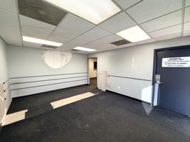 28718652