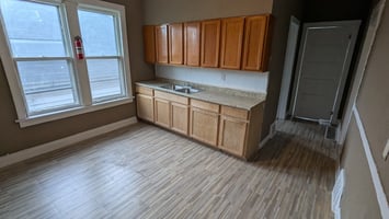32940627