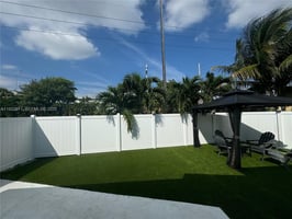 28983670
