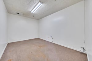 28953273