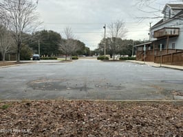 28853058