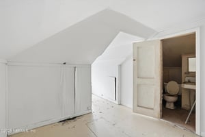 28874052