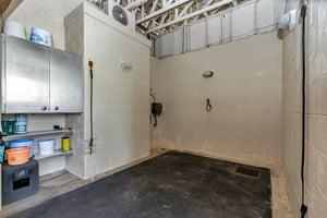 28893693