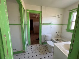 28888546