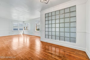 28889013