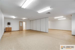 28896862