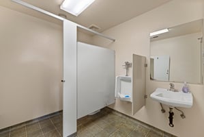 30957548