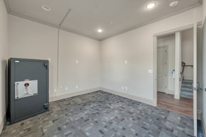 28900486