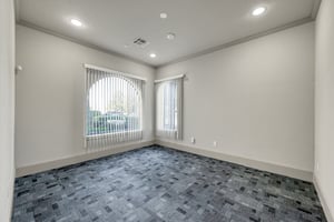 28900488