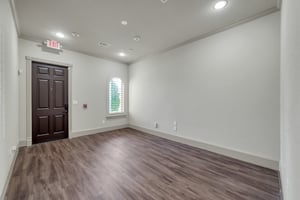 28900472