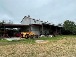 32390413
