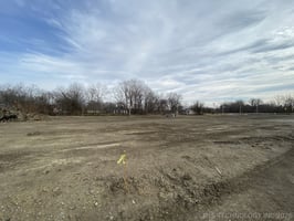 33205932