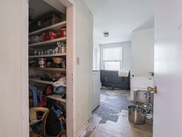 29529368