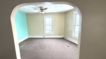 28946237