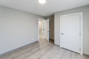 28957612