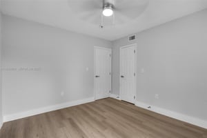 28968880