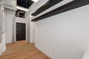 28983633